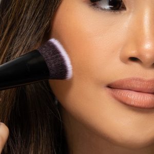 No. 11 Flat Top Contour Brush