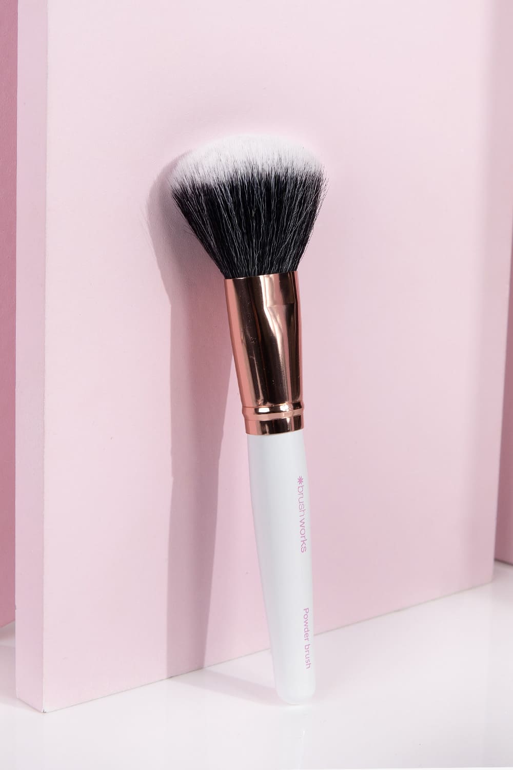 White & Gold Powder Brush - Image 2