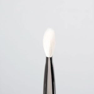 Fluffy Blender Brush Goat Hair M16