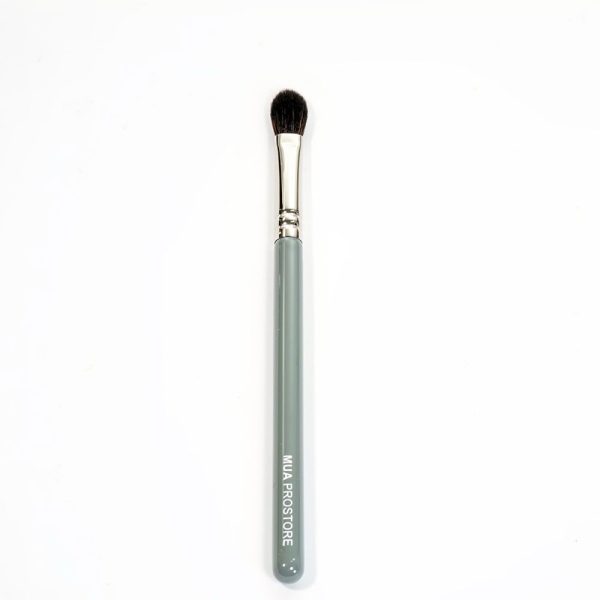 Μ8. MUA Universal Eye Brush